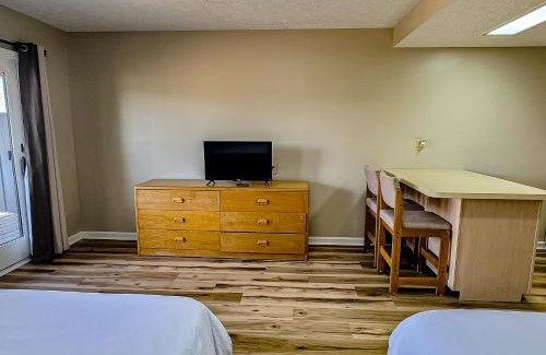 Baneberry Hotel | Baneberry Inn 1