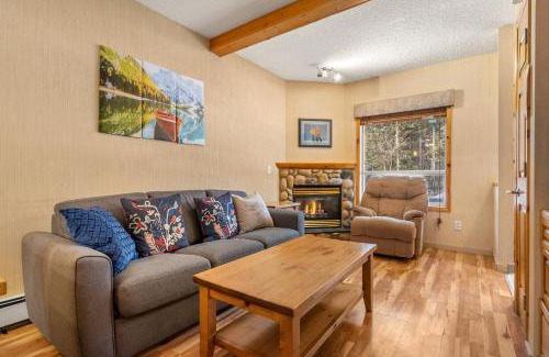 Harvie Heights Cabin | BANFF WOODS LODGE
