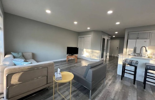 Royal Oak House | BanffPass*C-train*Shopping*UofC*DT*Family*7Bed
