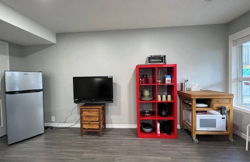 Royal Oak House | BanffPass*C-train*Shopping*UofC*DT*Family*7Bed