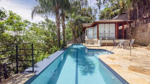 Sambaqui Apartment | Bangalô Pé na Areia com Piscina MK5729