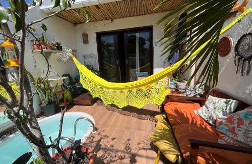 Tamandare House | Bangalô térreo, com quintal e piscina privativos