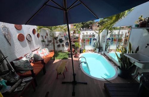 Tamandare House | Bangalô térreo, com quintal e piscina privativos