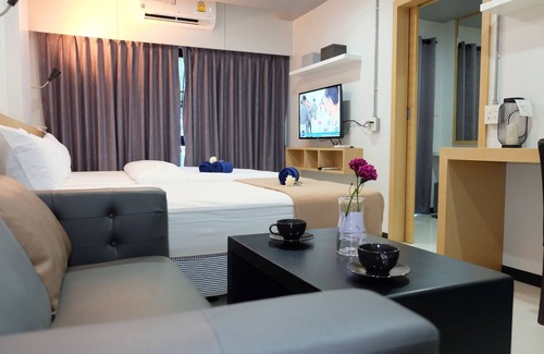 Rangsit Hotel | Bangkok Boutique Resort Rangsit