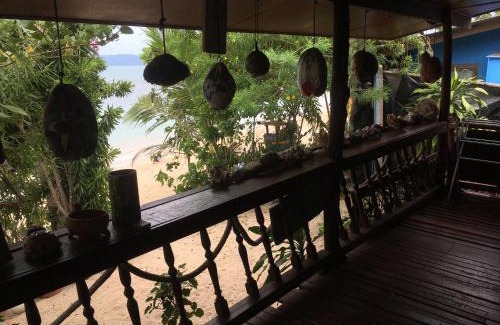 Bang Po House | Bangpo Village Tiny Country Beach House