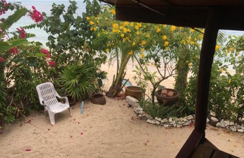 Bang Po House | Bangpo Village Tiny Country Beach House
