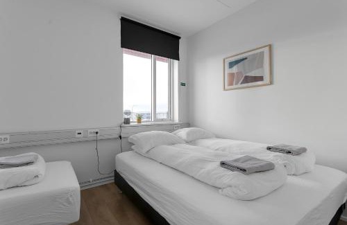 Innri-Njarthvik House | Bank Guesthouse by KEF Airport