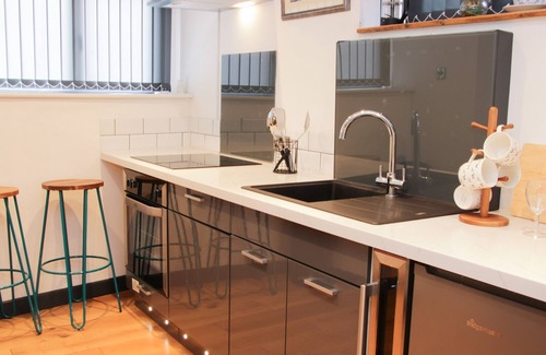 Hanwood Cottage | Bank House Barn