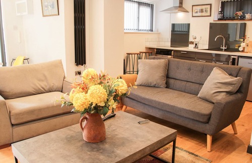 Hanwood Cottage | Bank House Barn