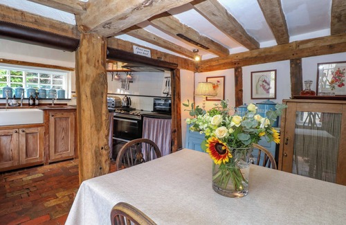 Hingham Cottage | BANK HOUSE, pet friendly, character holiday cottage in Hingham
