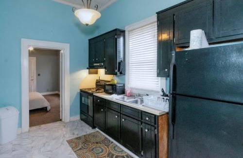 Columbus House | Banks of the Chattahoochee Cottage Walk to Dining