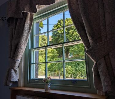 Minster on Sea Bed & Breakfast | Banks Rooms - Minster, Isle of Sheppey