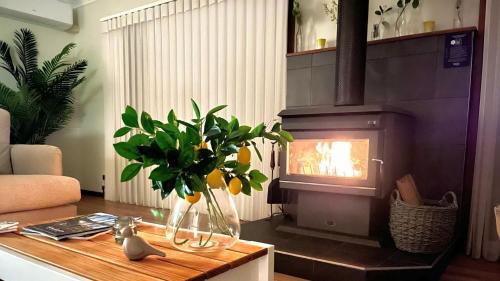 Tapitallee House | Banksia