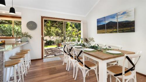 Tapitallee House | Banksia