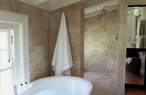 Rosebank House | Banksia Boutique