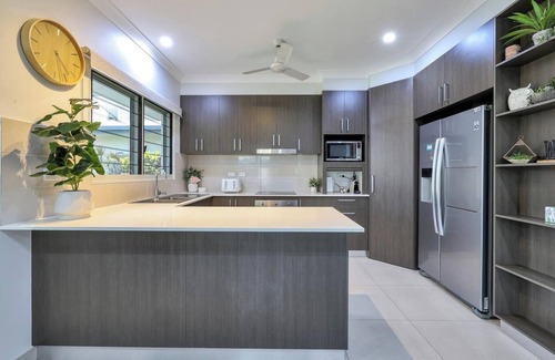 Zuccoli House | Banksia House | Modern 3 Bed 2 Bath