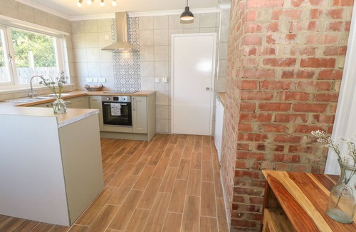 Marley Hill Cottage | BANKWELL COTTAGE, pet friendly, with open fire in Sunniside