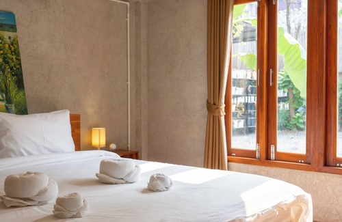 Ayutthaya Hotel | Banmai87 Guest House