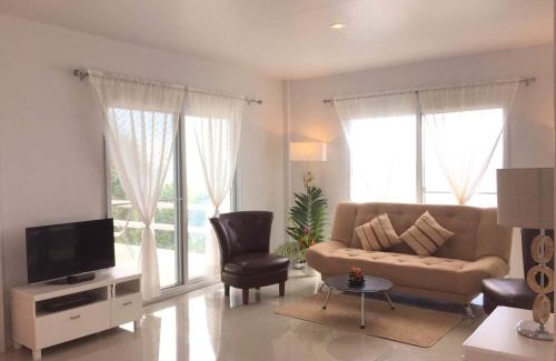 Nuea Khlong House | Banyan Bay Villas