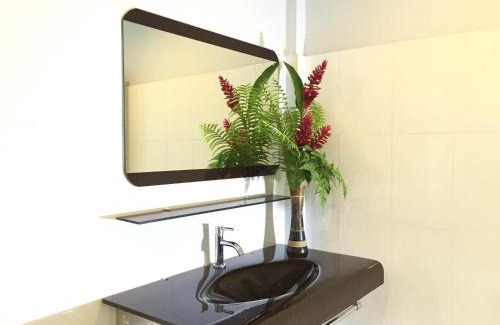 Nuea Khlong House | Banyan Bay Villas