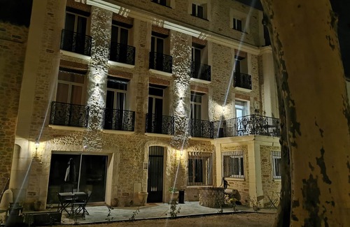 Moyen-Vernet Apartment | Banyuls-Suite-Suite-Whirlpool bath-Canal view