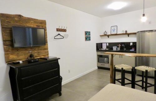 Itajai House | Banzai Brava Suítes