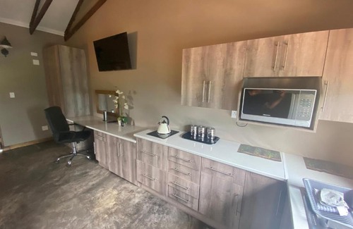 Alldays Bed & Breakfast | BAOBAB ESTATE ALLDAYS