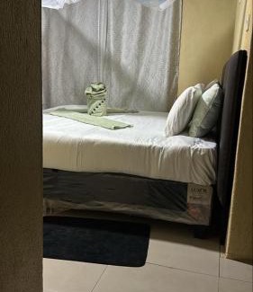 Mfuwe Cabin | Baobob Safari Lodge