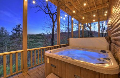 Cherry Log Villa | Bar 5 Cabin Beautiful views soothing hot tub outdoor living and more