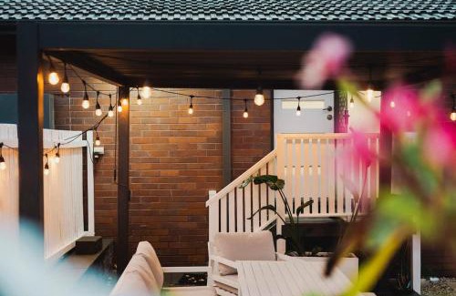 Bar Beach Apartment | Bar Beach Bliss