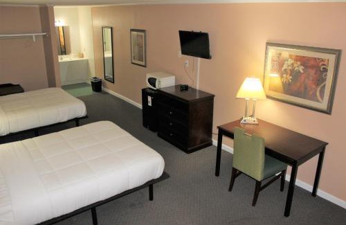 McCormick Hotel | Bar-Mel Inn