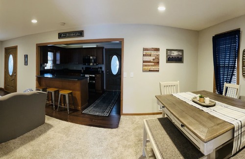 Baraboo House | Baraboo Retreat near Wisconsin dells, Ho Chunk Casino and Devils lake!nn