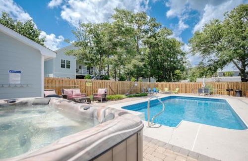 Long Beach House | Barbee Beach House by Oak Island Accommodations