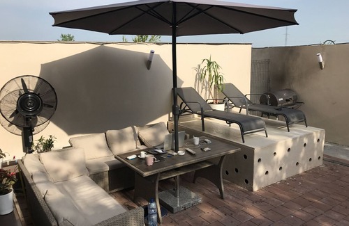 Aviatiei Apartment | BARBEQUE AND TERRACE In North Area of Bucharest.