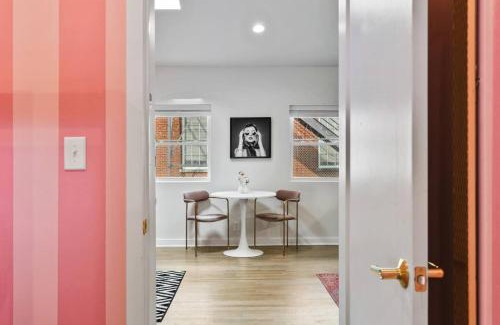 Greenwood House | Barbie Dream Condo - Near Restaurants, Coffee and Bar