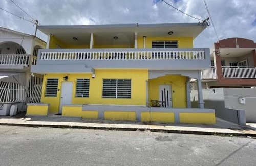 San Juan Apartment | Barbosa Catano, Fishing Village, Remodeled, Walk To Ferry - Sleeps 4