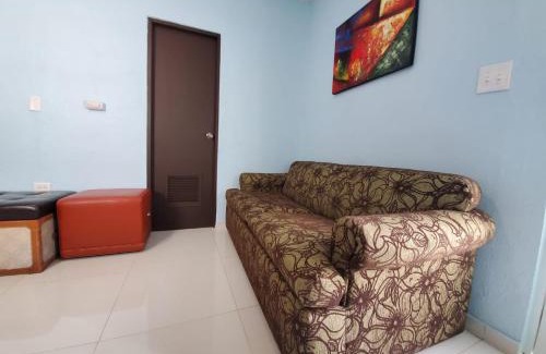 San Juan Apartment | Barbosa Catano, Fishing Village, Remodeled, Walk To Ferry - Sleeps 4