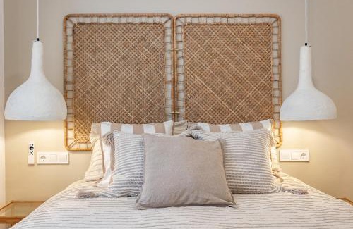 Dreta de l'Eixample Apartment | Barcelona Central Charm with Mediterranean Vibes