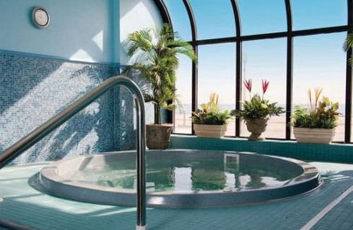 Northeast Virginia Beach Resort | Barclay Towers
