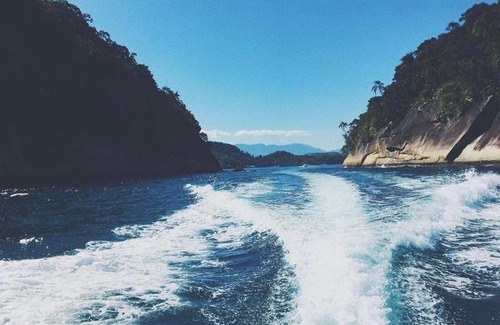 Monsuaba Boat Rental | Barco para alugar no paraíso de Angra dos Reis