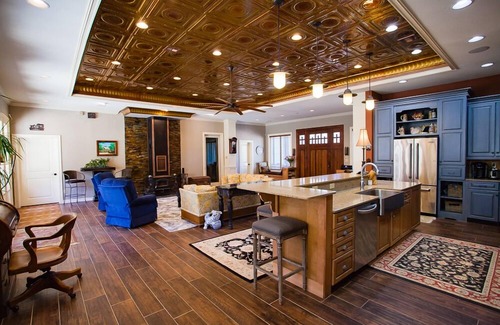 Bartlesville Bed & Breakfast | BarDew Valley Inn