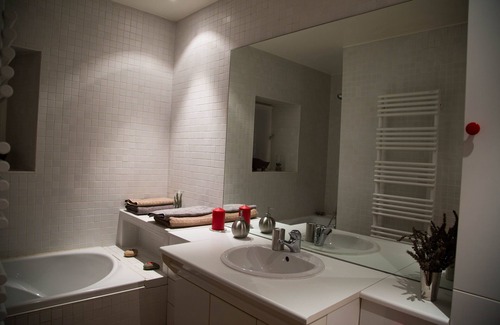 Landerrouet-Sur-Segur House | Bards - Bed and Breakfast with swimming pool