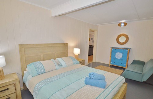 Kalbarri House | Bare Feet Retreat - Kalbarri, WA