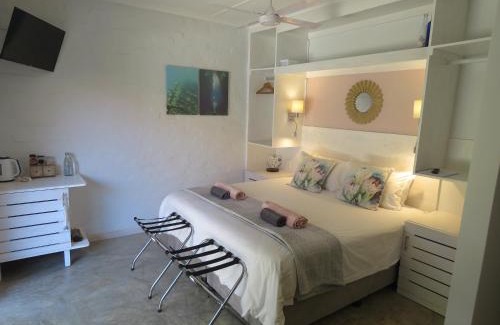 Scottburgh Bed & Breakfast | Bare Feet Retreat