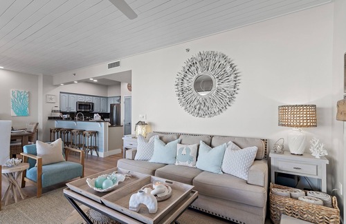 Four Mile Village Condo | Barefeet Retreat Renovated Unit in Beachfront Bldg Tides 708