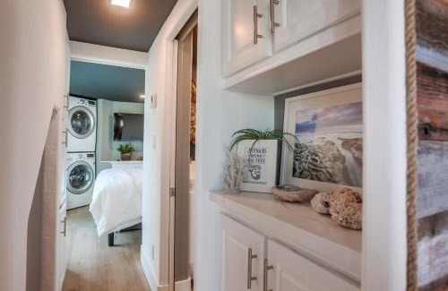 Leucadia House | Barefoot 101 One Block to Beach 2 Bed 1 Bath