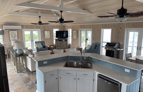 Hope Town House | Barefoot Bay - beach house w/3 pods, views of Atlantic Ocean & Sea of Abaco