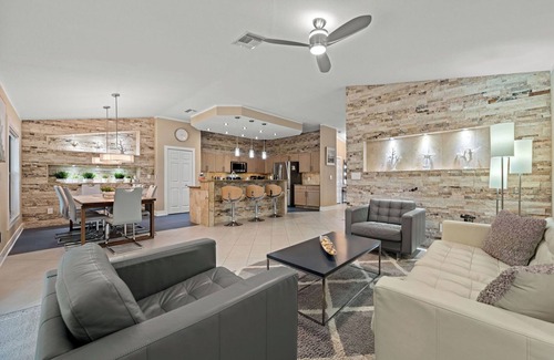 Bonita Shores House | "Barefoot Breeze" Awaits