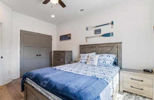 Winchester House | Barefoot Breeze wPool Fireplace