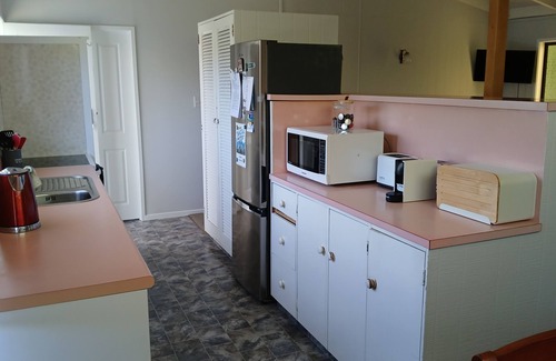 Northland House | Barefoot Bungalow Taupo Bay